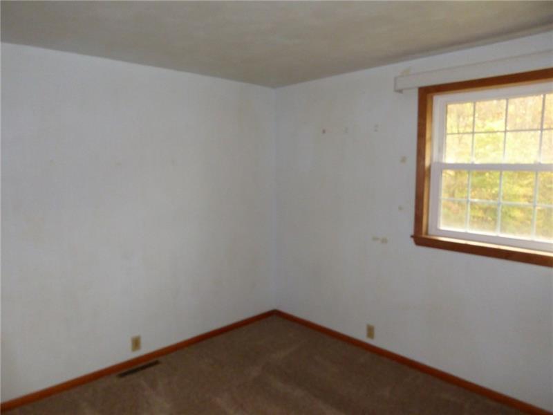 186 Kelly Road McClellandtown, PA 15458 - Photo 23 of 25