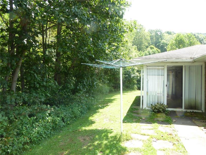 186 Kelly Road McClellandtown, PA 15458 - Photo 8 of 25