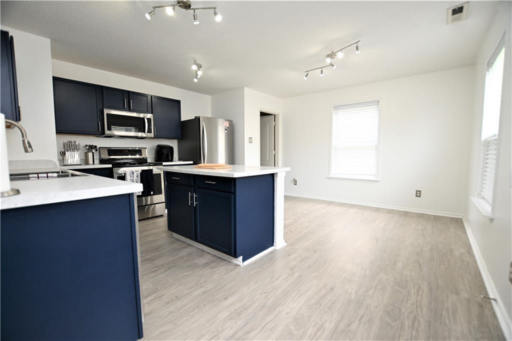 3377 Spring Wind Lane Indianapolis, IN 46239 - Photo 11 of 31 Gallery Image 11