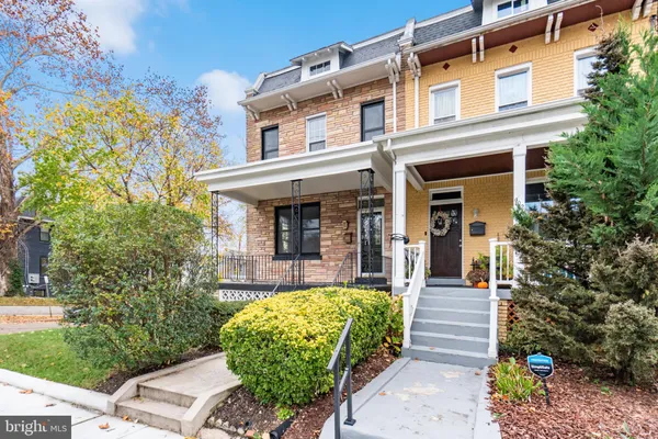 $5,000 | 900 Madison Street Northwest, Unit B, Washington, DC 20011