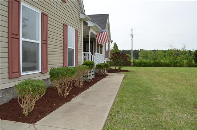 3225 Ridge Road Cedar Hill, TN 37032 - Photo 3 of 20 Beautiful Landscaping