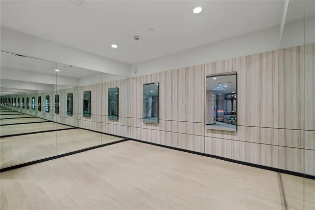 $5,470 | 101 Diplomat Parkway, Unit 1610, Hallandale Beach, FL 33009