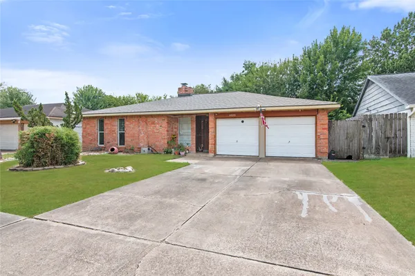 $215,000 | 11515 Ensbrook Drive, Houston, TX 77099