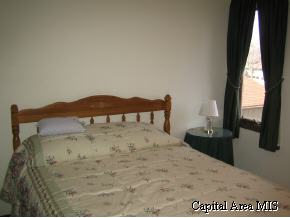 52 Brookside Place Springfield, IL 62704 - Photo 7 of 8 Gallery Image 7