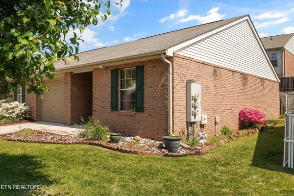 $234,900 | 8027 Chambord Way, Powell, TN 37849