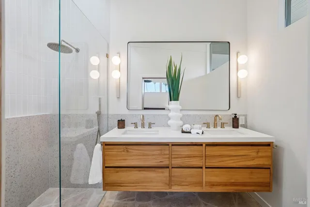 $1,795,000 | 319 Holly Drive, San Rafael, CA 94903