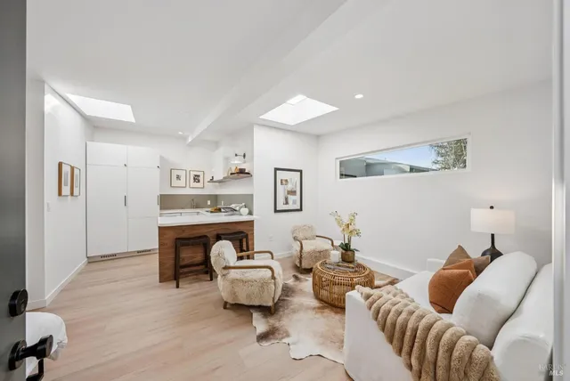 $1,795,000 | 319 Holly Drive, San Rafael, CA 94903