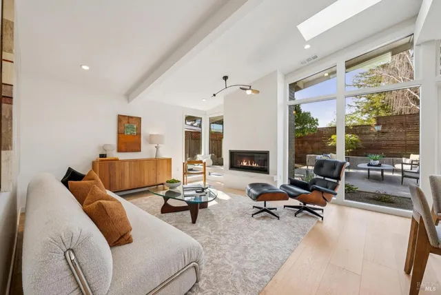 $1,795,000 | 319 Holly Drive, San Rafael, CA 94903