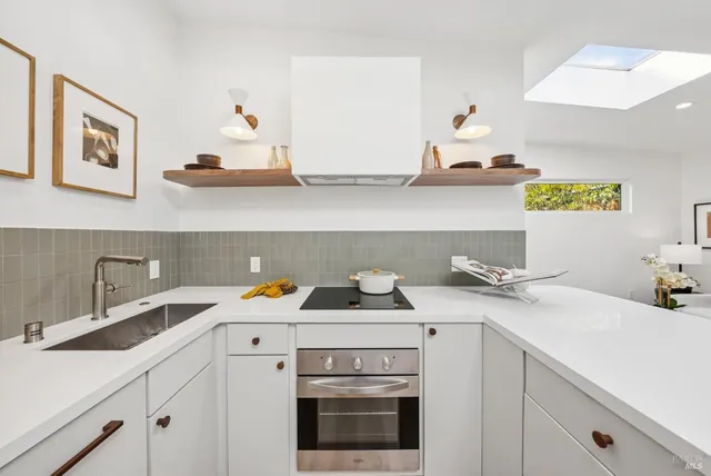 $1,795,000 | 319 Holly Drive, San Rafael, CA 94903