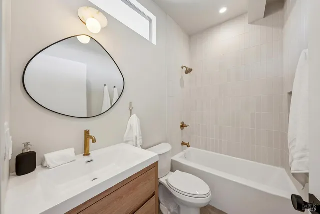 $1,795,000 | 319 Holly Drive, San Rafael, CA 94903