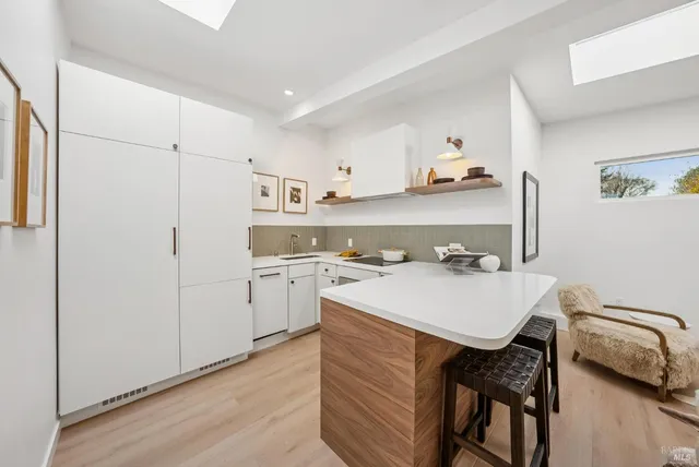 $1,795,000 | 319 Holly Drive, San Rafael, CA 94903