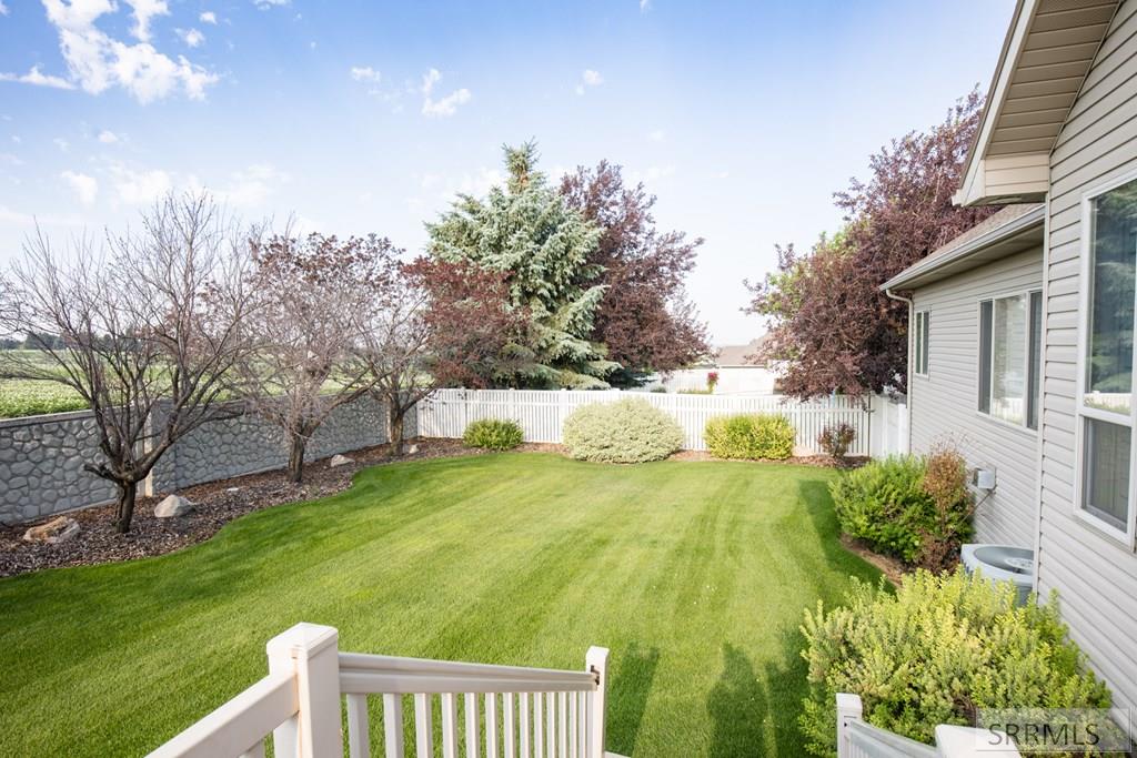 354 Eagle Summit Street Rexburg, ID 83440 - Photo 45 of 45 Backyard