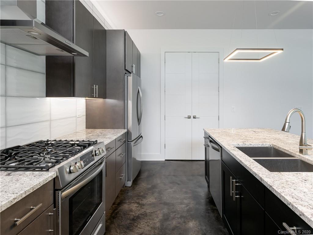220 Governors View Road Asheville, NC 28805 - Photo 19 of 46 Gallery Image 19
