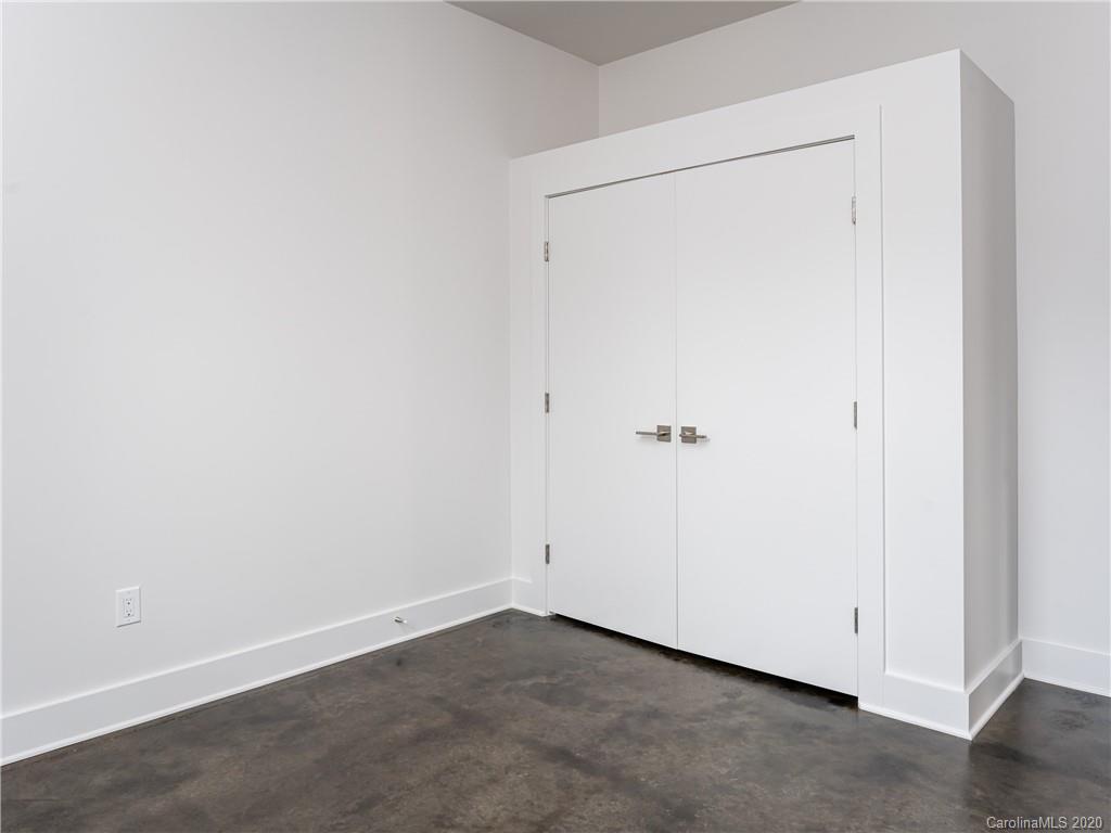 220 Governors View Road Asheville, NC 28805 - Photo 31 of 46 Gallery Image 31
