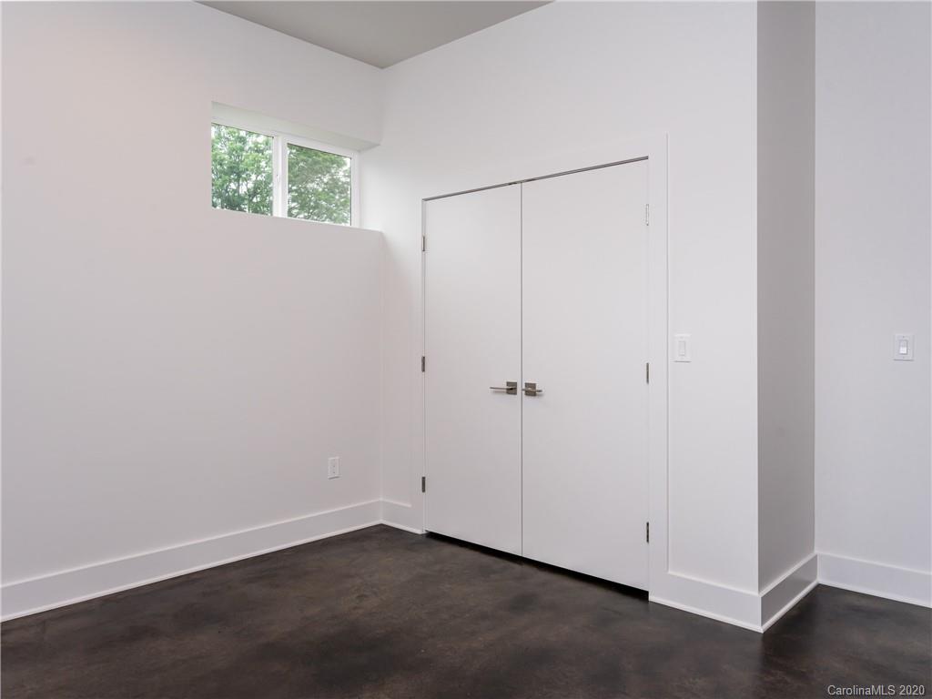 220 Governors View Road Asheville, NC 28805 - Photo 32 of 46 Gallery Image 32