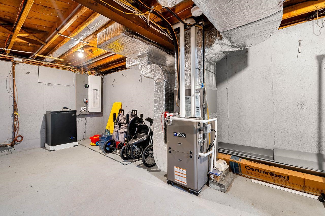 73 Rutland Street Dover, NH 03820 - Photo 26 of 32