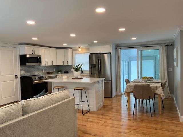 73 Rutland Street Dover, NH 03820 - Photo 7 of 32