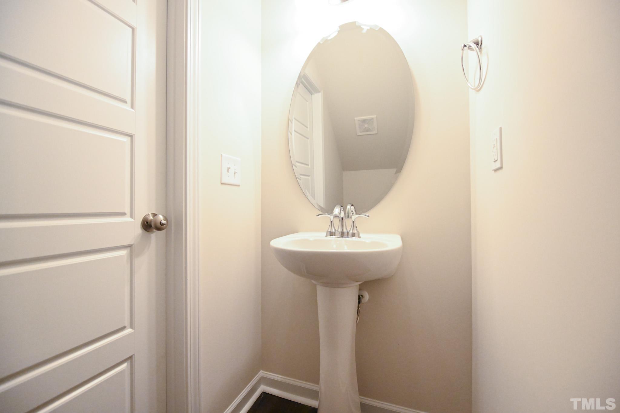 1720 Ramsdale Road Hope Mills, NC 28348 - Photo 6 of 27 Gallery Image 6
