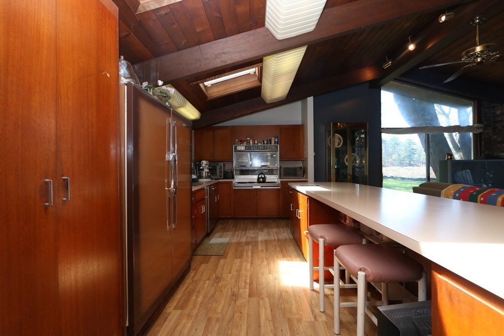 270 Islington Road Newton, MA 02466 - Photo 3 of 10