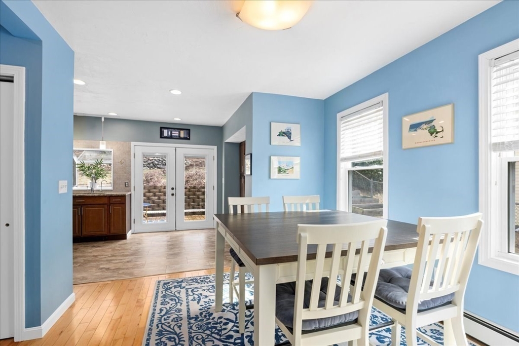126 Beaconsfield Road Worcester, MA 01602 - Photo 11 of 42 a living room with furniture and a table