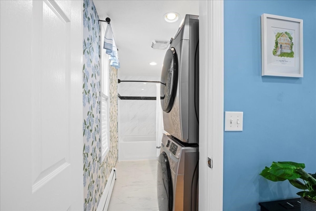 126 Beaconsfield Road Worcester, MA 01602 - Photo 25 of 42 a bathroom with a shower and a mirror