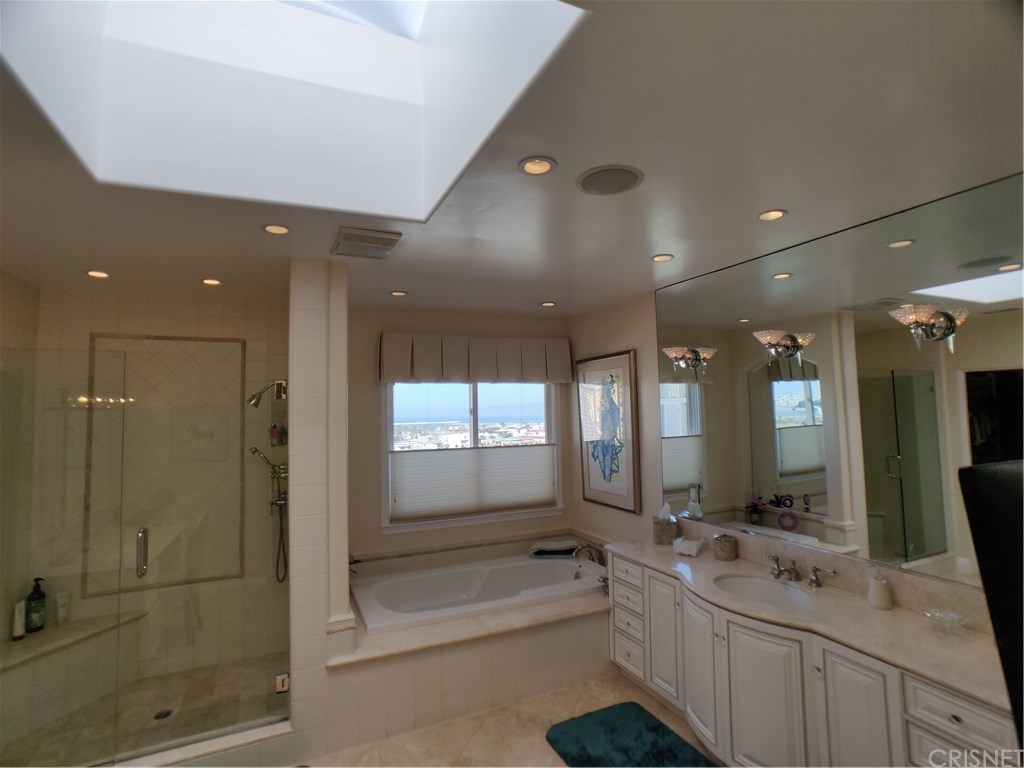 367 Fowling Street Playa del Rey, CA 90293 - Photo 34 of 63 Gallery Image 34
