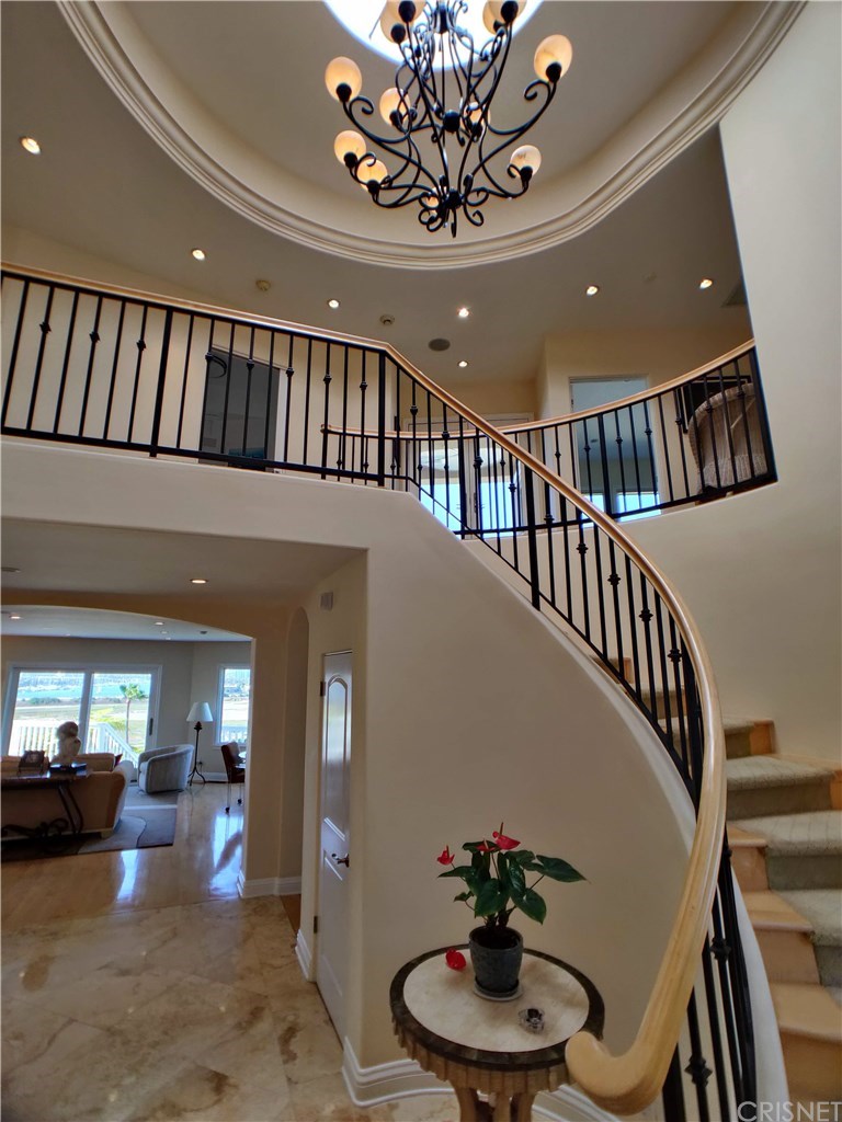 367 Fowling Street Playa del Rey, CA 90293 - Photo 5 of 63 Gallery Image 5