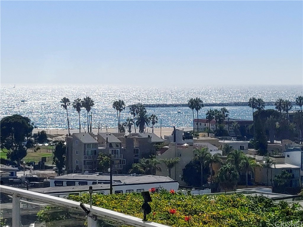 367 Fowling Street Playa del Rey, CA 90293 - Photo 10 of 63 Gallery Image 10