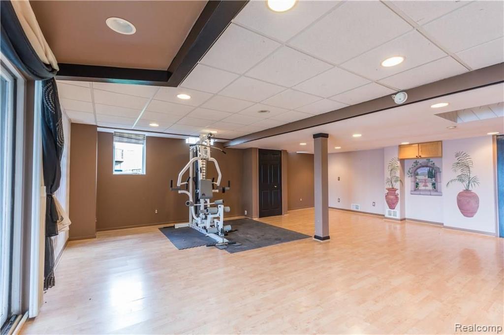 1865 South Shore Drive Rochester Hills, MI 48307 - Photo 40 of 47