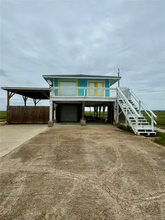 $230,900 | 332 Seacoast Drive, Freeport, TX 77541