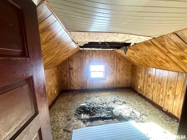 $19,900 | 979 North Prairie Street, Jacksonville, IL 62650