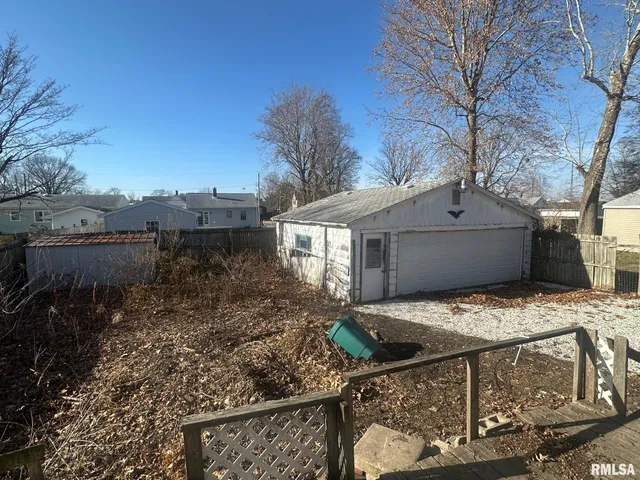 $19,900 | 979 North Prairie Street, Jacksonville, IL 62650