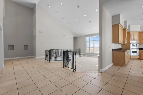 $1,150,000 | 5241 Yvette Street, Loretto, MN 55357