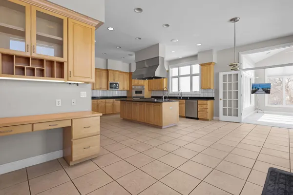 $1,150,000 | 5241 Yvette Street, Loretto, MN 55357