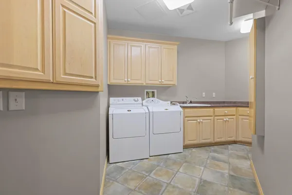 $1,150,000 | 5241 Yvette Street, Loretto, MN 55357