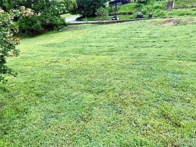 $15,000 | 408 Grand Avenue, Hannibal, MO 63401