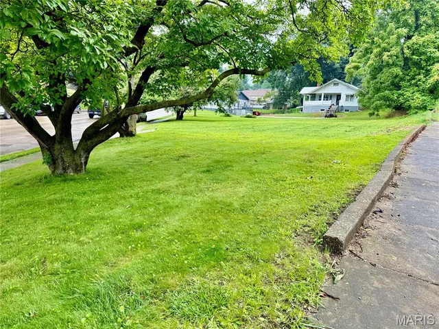 $15,000 | 408 Grand Avenue, Hannibal, MO 63401