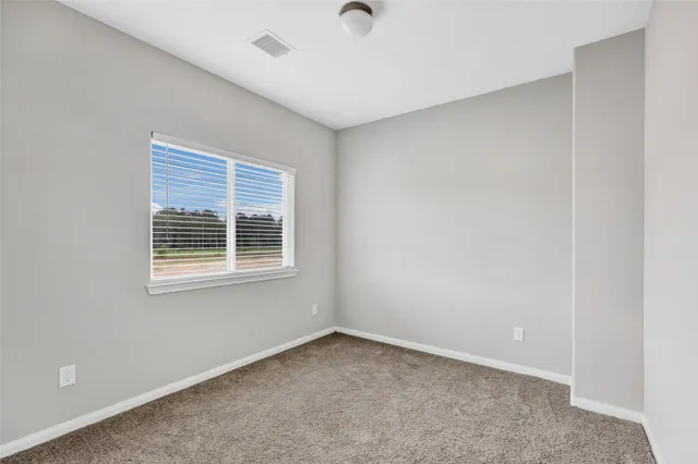 $1,800 | 126 County Road-5102C, Cleveland, TX 77327