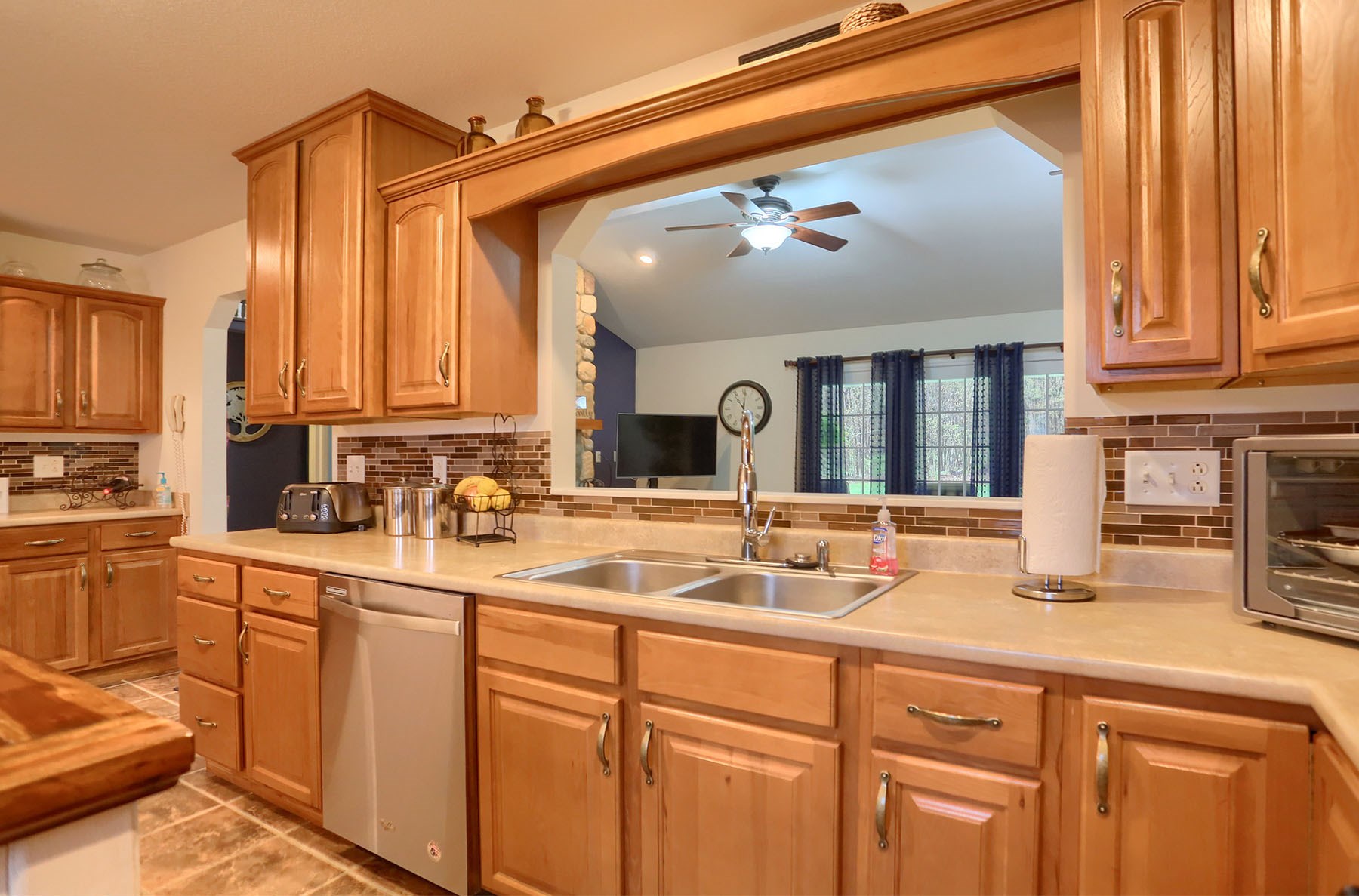 231 West Levi Lee Road Warsaw, IN 46582 - Photo 11 of 36 Gallery Image 11