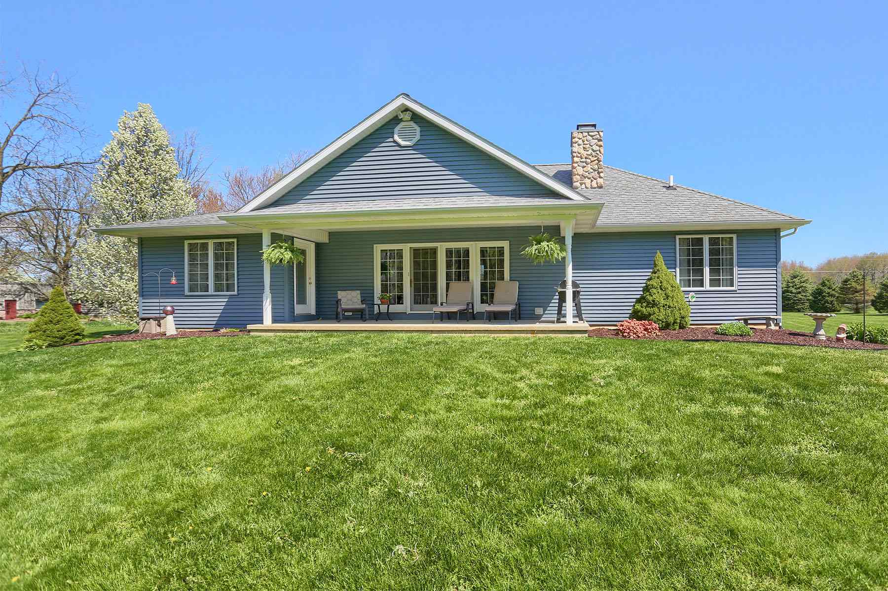 231 West Levi Lee Road Warsaw, IN 46582 - Photo 25 of 36 Gallery Image 25