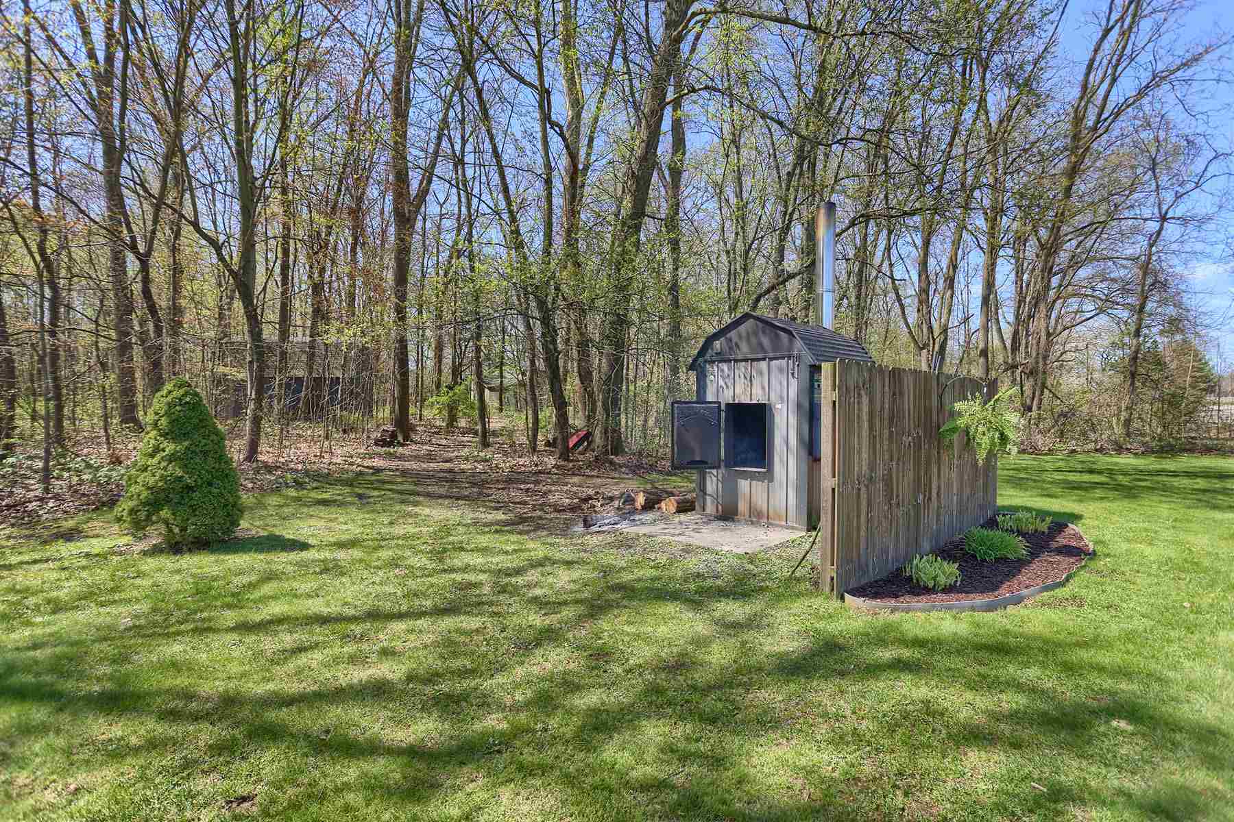 231 West Levi Lee Road Warsaw, IN 46582 - Photo 28 of 36 Gallery Image 28