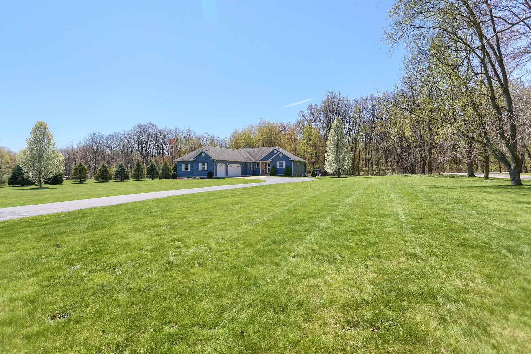 231 West Levi Lee Road Warsaw, IN 46582 - Photo 33 of 36 Gallery Image 33