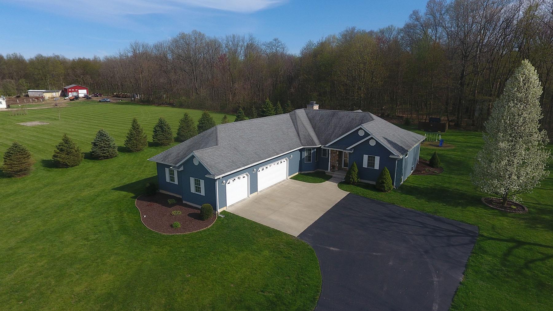 231 West Levi Lee Road Warsaw, IN 46582 - Photo 34 of 36 Gallery Image 34