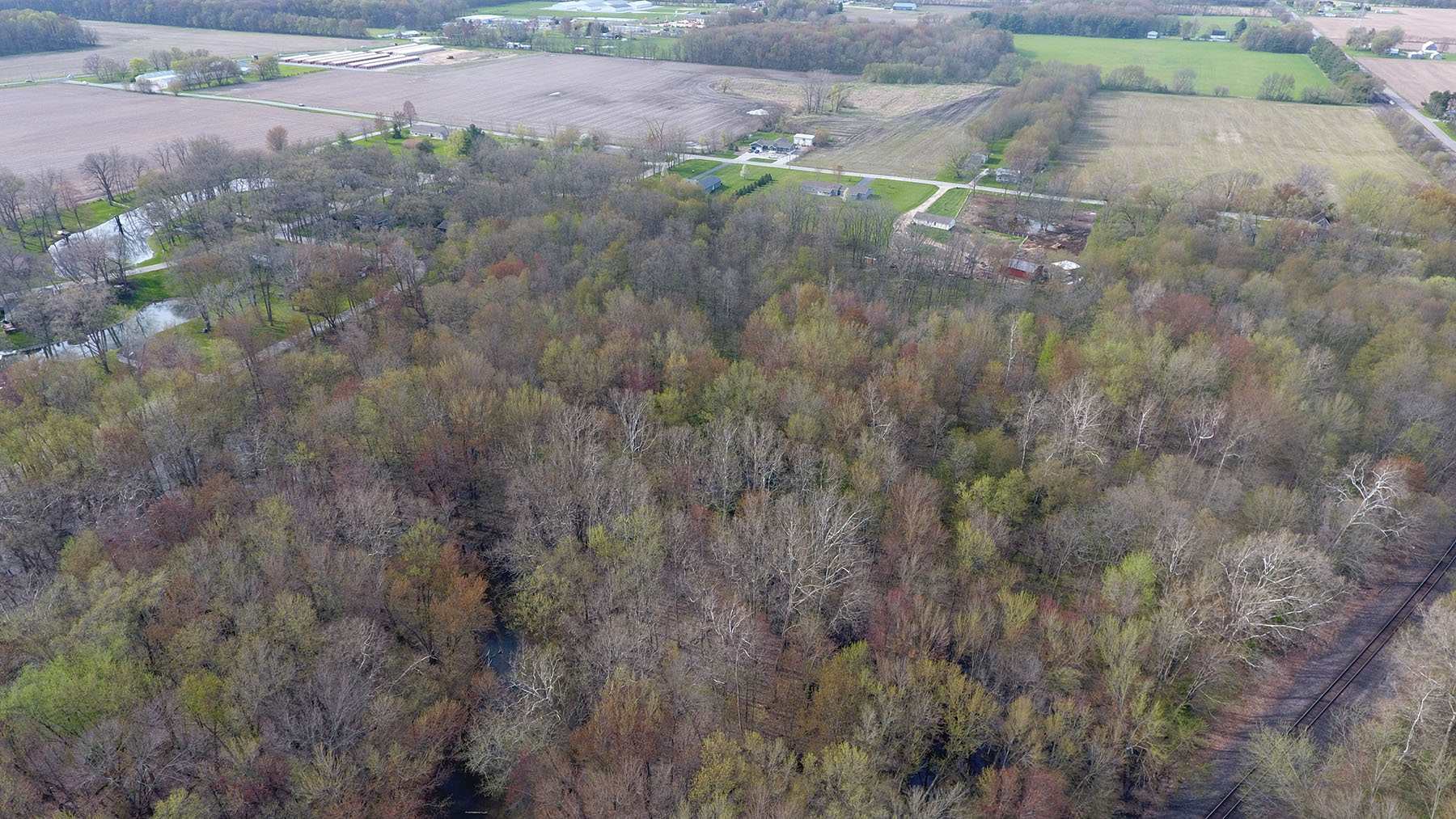 231 West Levi Lee Road Warsaw, IN 46582 - Photo 36 of 36 Gallery Image 36