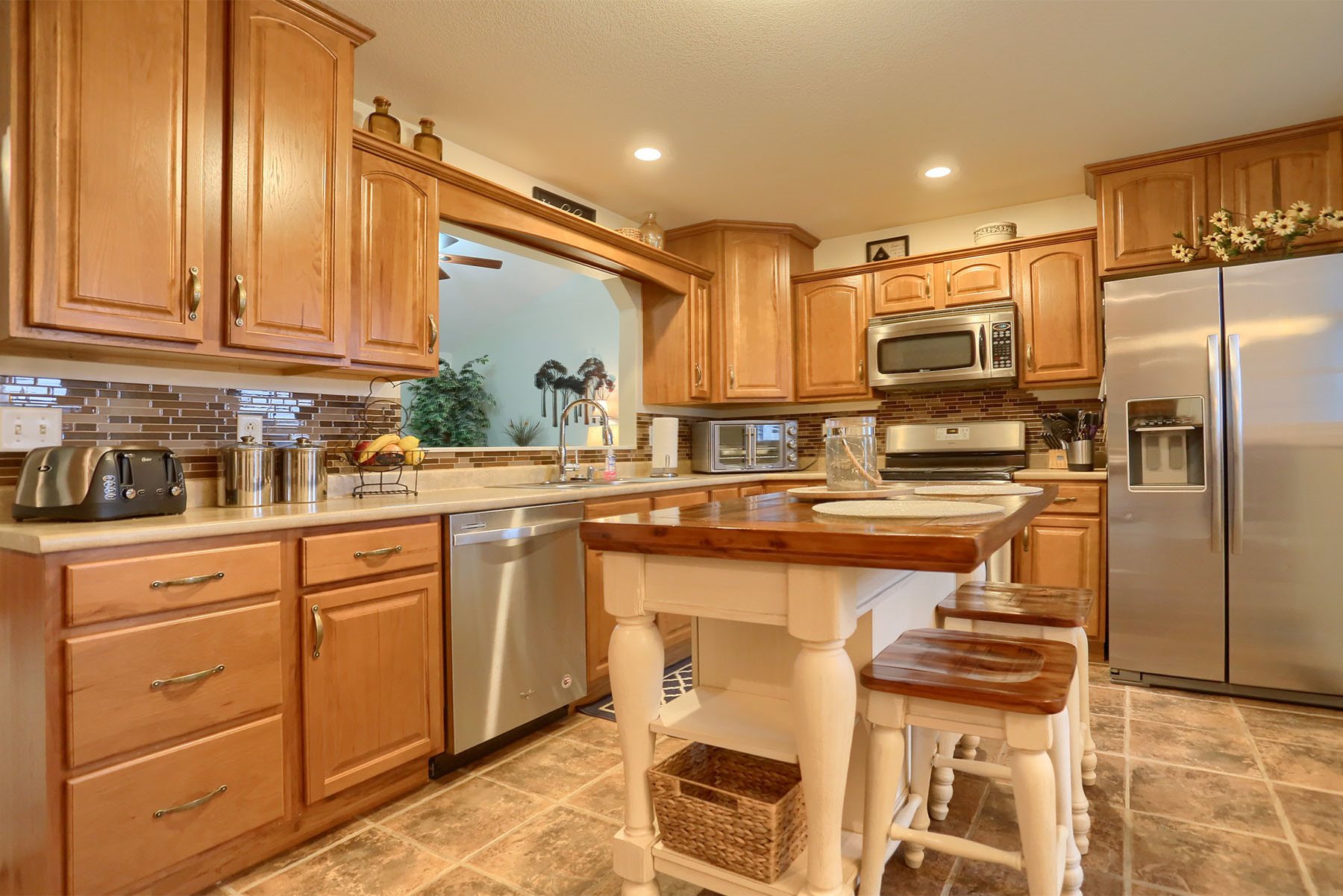 231 West Levi Lee Road Warsaw, IN 46582 - Photo 10 of 36 Gallery Image 10