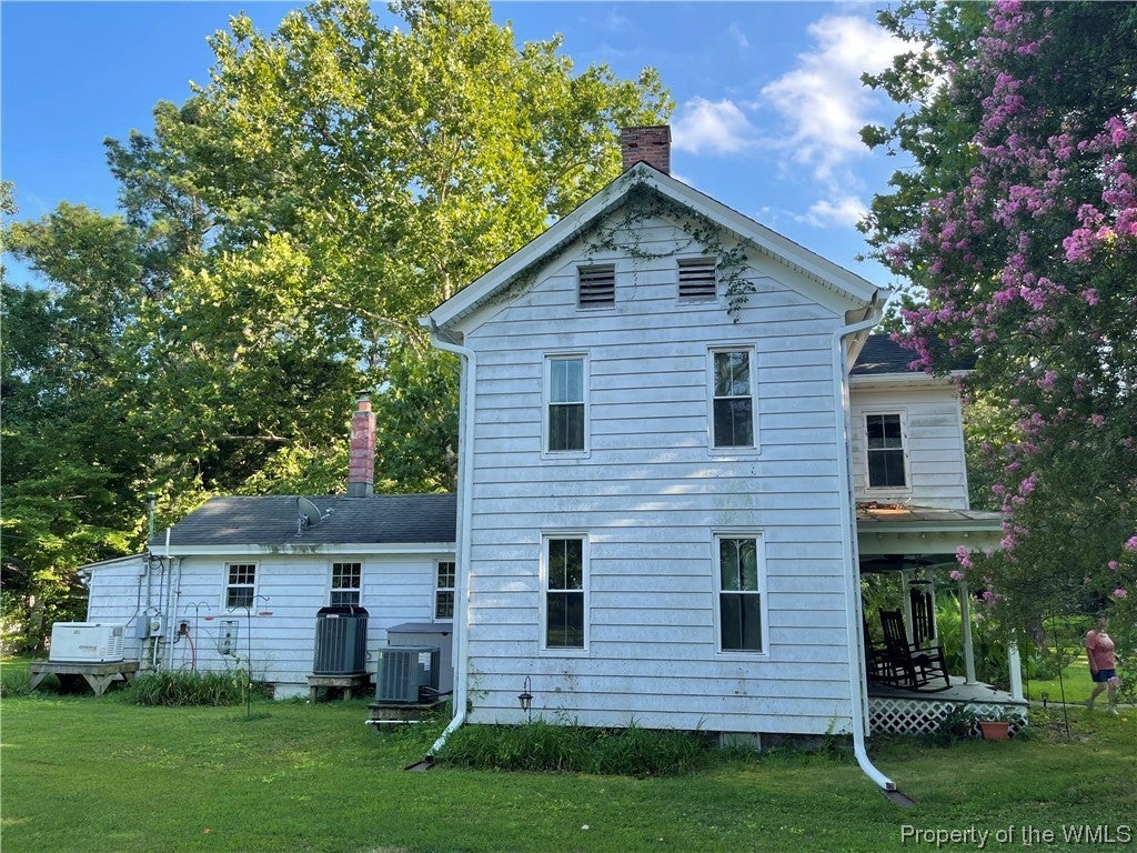 1301 Ridgefield Road Mathews, VA 23109 - Photo 8 of 44 Gallery Image 8