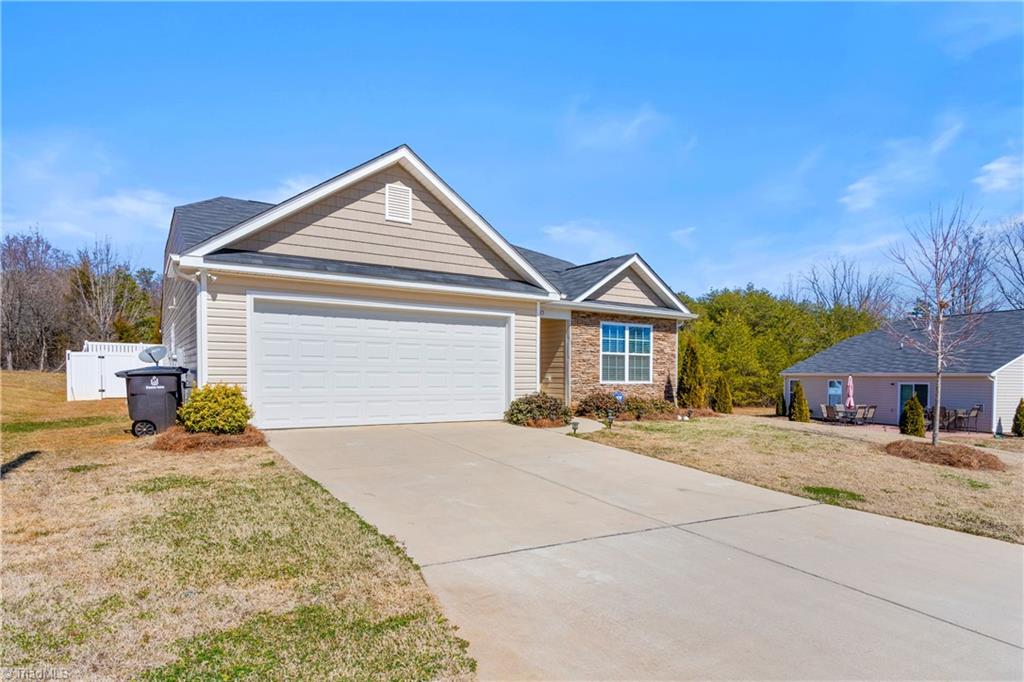 6413 Bentbrush Street Rural Hall, NC 27045 - Photo 3 of 31 Gallery Image 3
