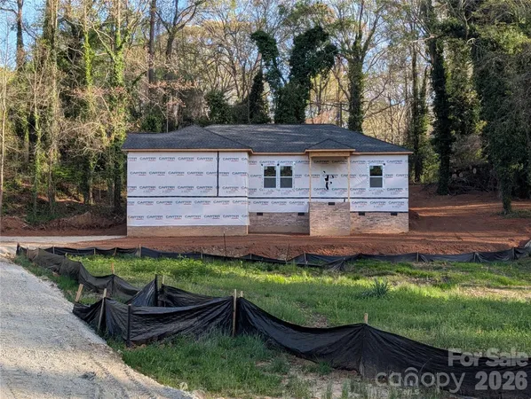 $379,900 | 323 Oak Street, York, SC 29745