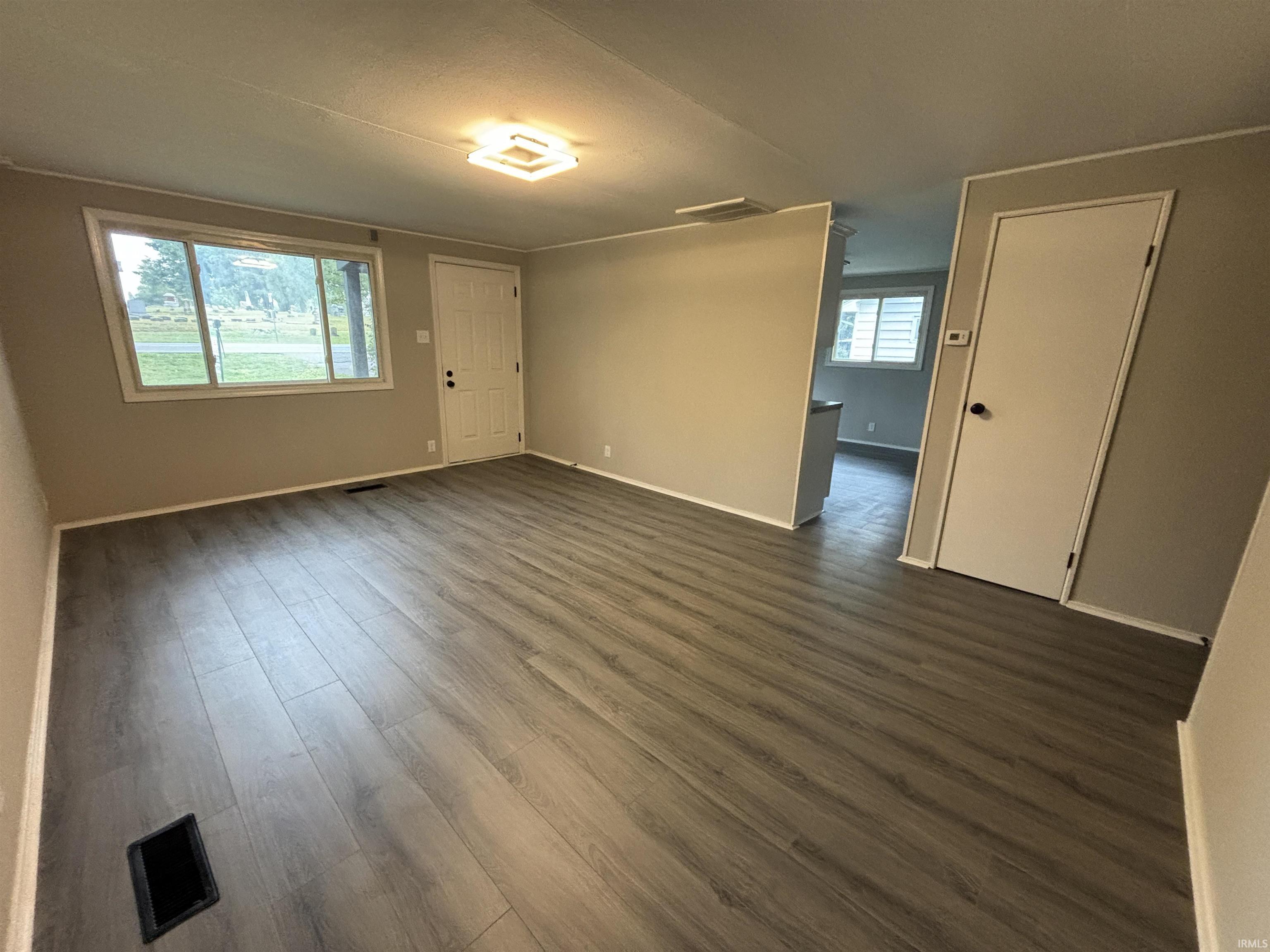 1116 Hartzell Road New Haven, IN 46774 - Photo 5 of 14 Gallery Image 5