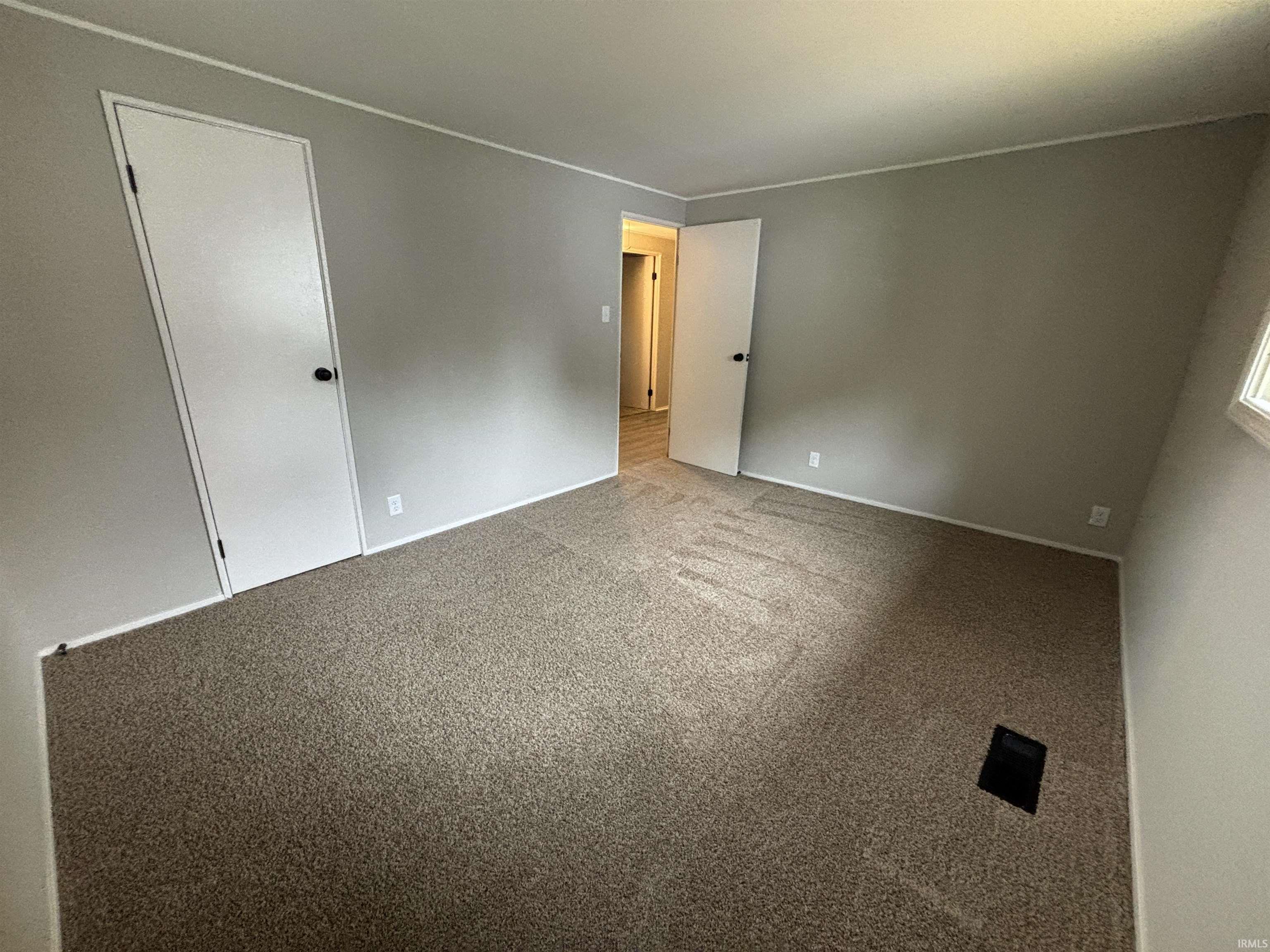 1116 Hartzell Road New Haven, IN 46774 - Photo 10 of 14 Gallery Image 10